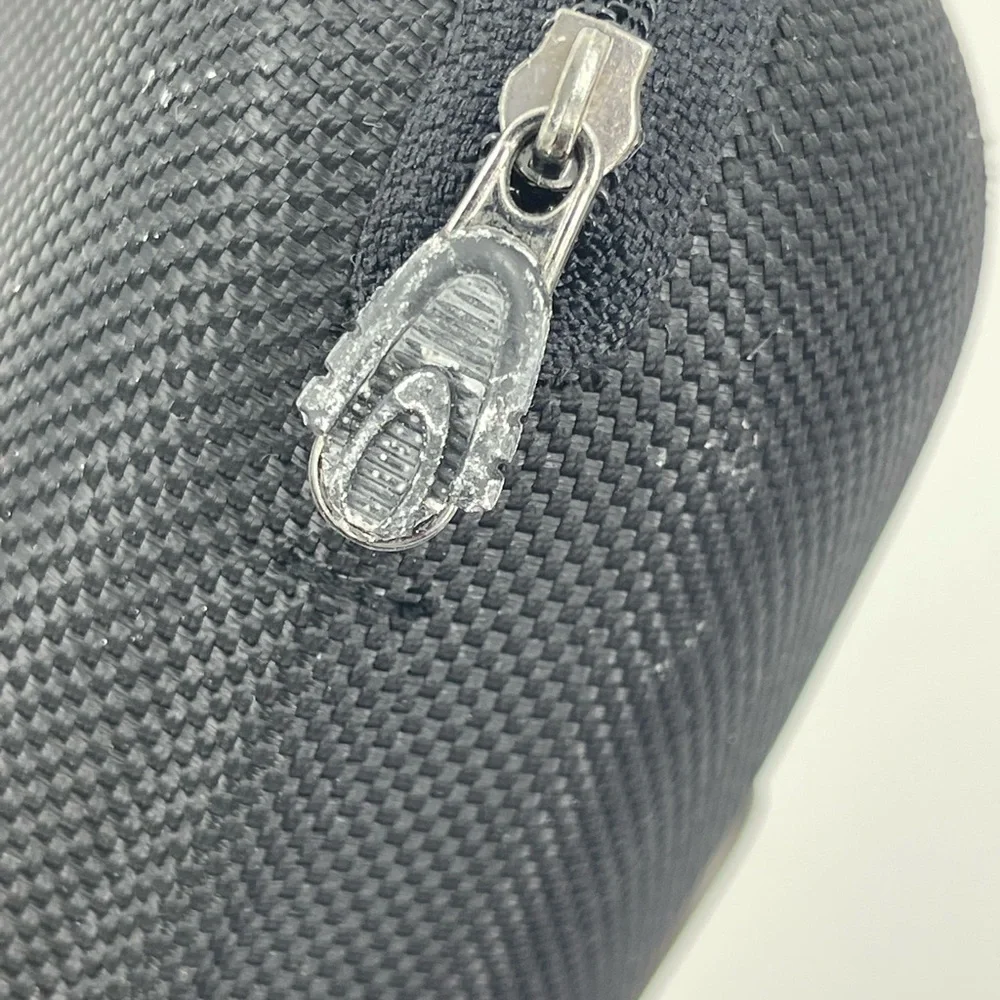 Oakley Soft Vault Sunglasses Case Black Flak 2.0 / Half Jacket **ZIPPER DEFECT**